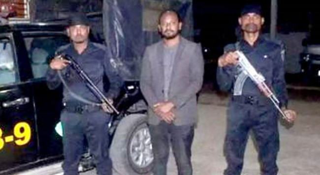 চাঁদাবাজির মামলায় ছাত্রলীগ নেতা গ্রেফতার