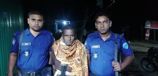 হাতিয়াতে তুচ্ছ ঘটনায় গৃহবধূকে কুপিয়ে হত্যা, গ্রেফতার ১