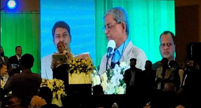 মত প্রকাশের জন্য ফেসবুকে পোস্ট দিলে গ্রেফতার হতে হয় : মির্জা ফখরুল