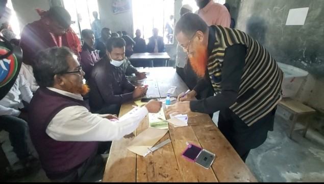 রংপুরের টুকুরিয়ায় ধীর গতিতে ভোটগ্রহণের অভিযোগ