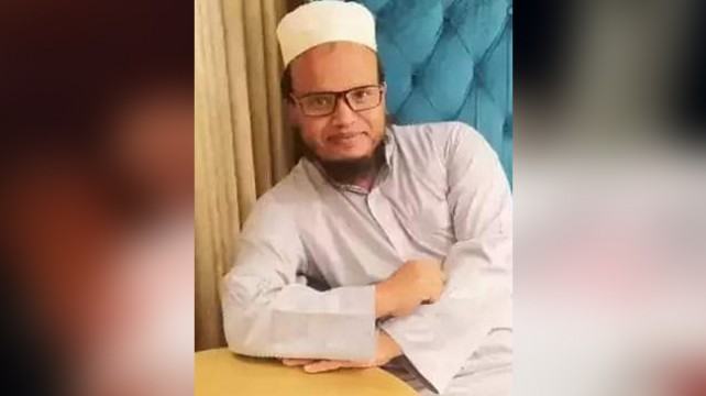 সড়ক দুর্ঘটনায় মুফতি মোহাম্মদ উল্লাহ নিহত