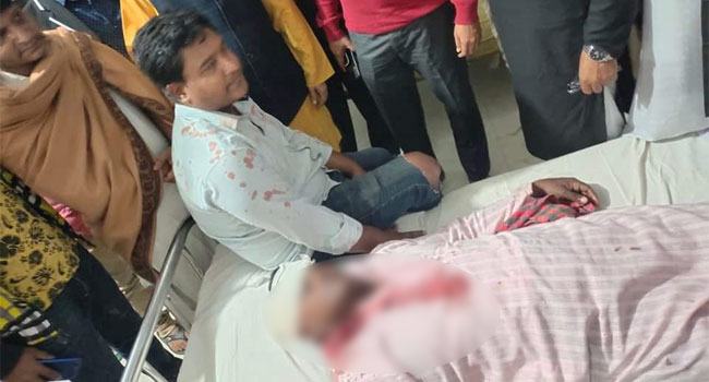 চাঁদা না দেয়ায় আ.লীগ নেতাকে পিটিয়ে রক্তাক্ত করলো শ্রমিকলীগ
