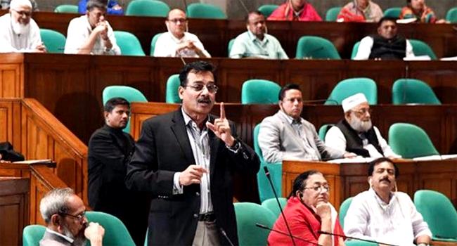 সংসদে ‘অনির্বাচিত’ নিয়ে উত্তাপ, বিএনপি সদস্যের ওয়াকআউট