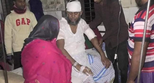 মাদারীপুরে তুচ্ছ ঘটনায় ইউপি চেয়ারম্যানসহ ৫ জনকে কুপিয়ে আহত