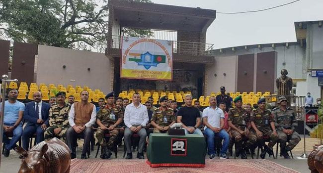 ভারতীয় সেনাবাহিনীর ২০ সদস্যের সাইকেল র‍্যালি বেনাপোল দিয়ে বাংলাদেশে