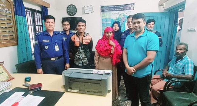 পাথরঘাটায় জাল টাকার মেশিনসহ আটক ৪