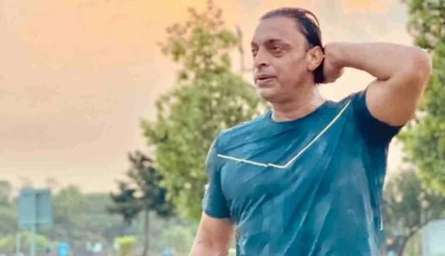 আর দৌড়াতে পারবেন না শোয়েব আখতার