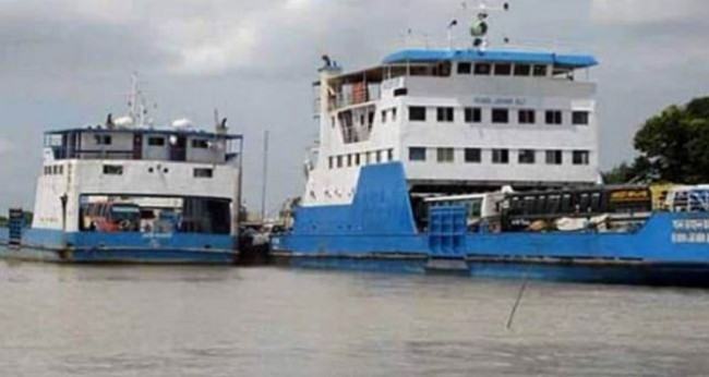 আড়াই ঘণ্টা পর পাটুরিয়া-দৌলতদিয়ায় ফেরি চলাচল শুরু