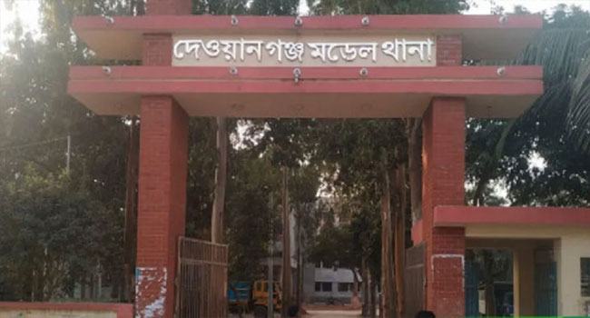 স্ত্রীকে হাতুড়ি পেটা করে থানায় হাজির কলেজশিক্ষক, অতপর...
