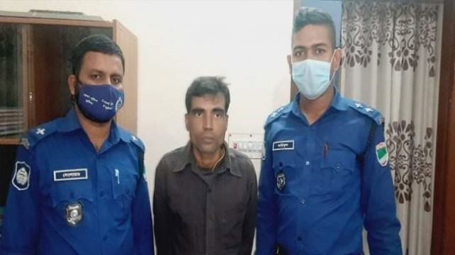 চা বিক্রেতার ছদ্মবেশে যাবজ্জীবন দণ্ডপ্রাপ্ত আসামিকে গ্রেফতার