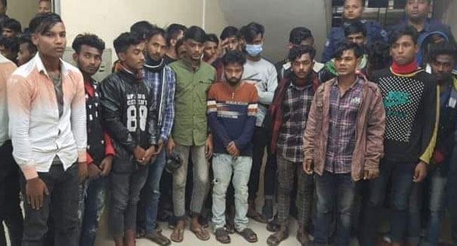 নির্বাচনে সহিংসতার পরিকল্পনা, ২টি মাইক্রোসহ ২৩ যুবক আটক