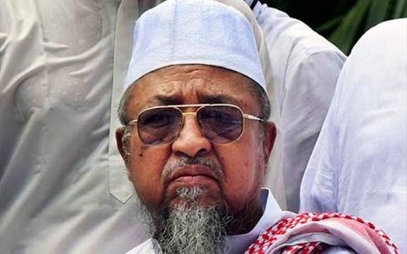 হেফাজত মহাসচিব আল্লামা নুরুল ইসলাম লাইফ সাপোর্টে