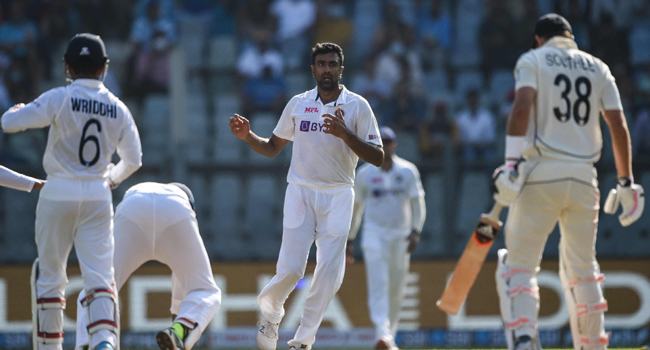 ৬২ রানে ইনিংস শেষ নিউজিল্যান্ডের