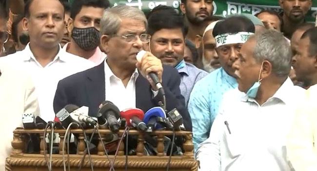 খালেদা জিয়াকে হত্যার ষড়যন্ত্রের মাধ্যমে দেশের অস্তিত্ব বিলুপ্তির চেষ্টা হচ্ছে : ফখরুল