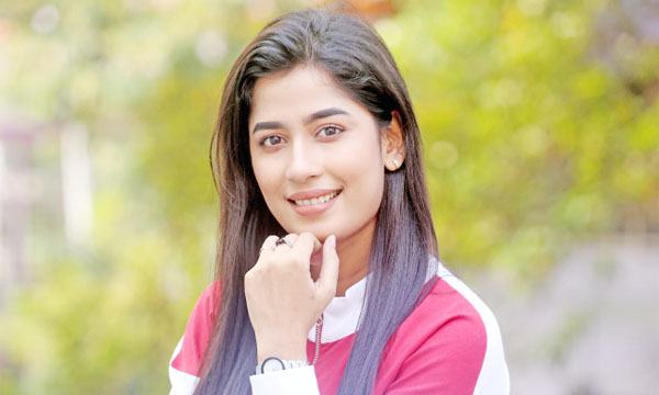 গুণী নির্মাতাদের আস্থা বাড়ছে মাহাতে