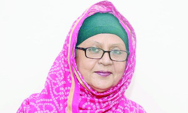 সম্মাননা পেলেন নার্গিস