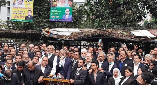 সরকারই পারে খালেদা জিয়াকে বিদেশে পাঠাতে : মির্জা ফখরুল
