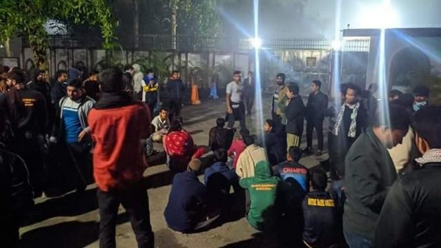 ইবি শিক্ষার্থীদের মেসে স্থানীয়দের হামলার দেড় ঘণ্টা পর পুলিশ পাঠালো প্রক্টর