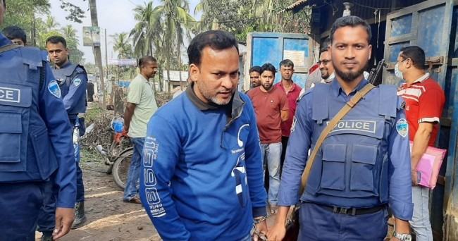নোয়াখালীতে ওএমএসের চাল-আটা বিক্রির দায়ে আটক ১
