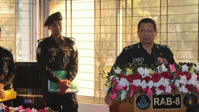 দস্যুতা বন্ধ করে স্বাভাবিক জীবনে ফেরার আহ্বান র‌্যাব প্রধানের