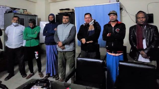 নোয়াখালীর কোম্পানীগঞ্জে ৮ জুয়াড়ি আটক