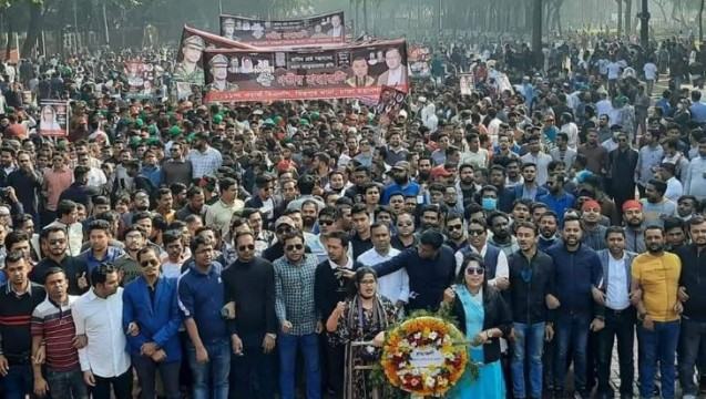 বুদ্ধিজীবী কবরস্থানে ছাত্রদলের শ্রদ্ধা