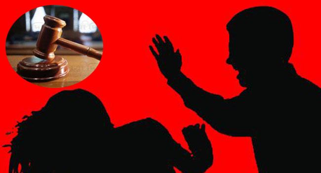 নারীকে বিবস্ত্র করে নির্যাতন : ১৩ আসামির ১০ বছরের কারাদণ্ড