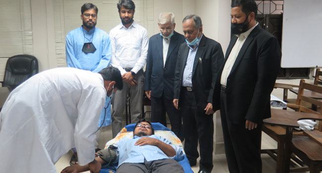 মানারাত ইন্টারন্যাশনাল ইউনিভার্সিটিতে রক্তদান কর্মসূচি পালিত