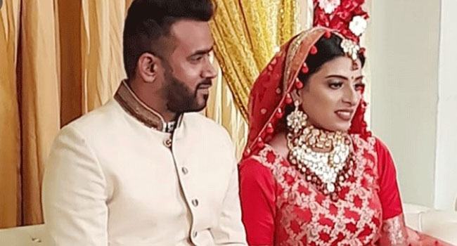 মেঘলার লাশে আঘাতের চিহ্ন : পারিবারিক নির্যাতনে মারা গেছে ঢাবি ছাত্রী!