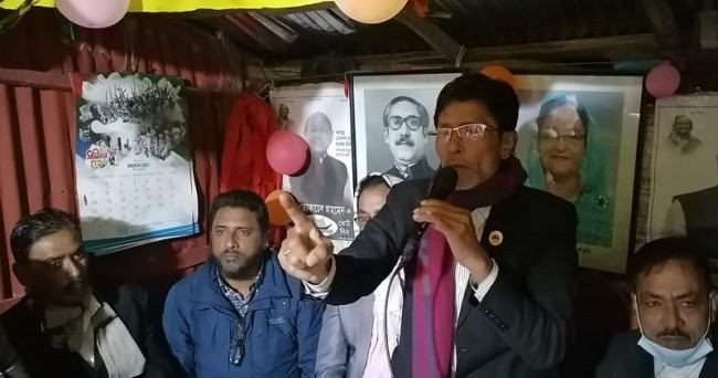 আ.লীগ প্রার্থীর হুঁশিয়ারি : প্রতি কেন্দ্রে ২০০ বৈঠা রাখা হবে