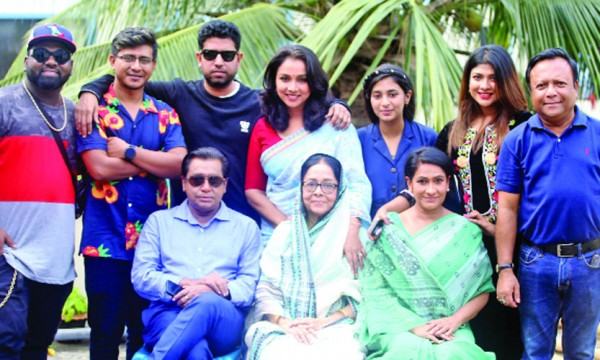 নতুন বছরে রাজের ‘ফ্যামিলি ক্রাইসিস রিলোডেড’