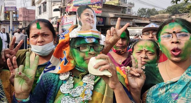 ব্যাপক ভোটে কলকাতা দখল মমতার তৃণমূলের