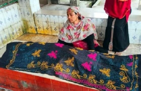 পাথরঘাটায় সড়ক দুর্ঘটনায় স্কুলছাত্রের মৃত্যু