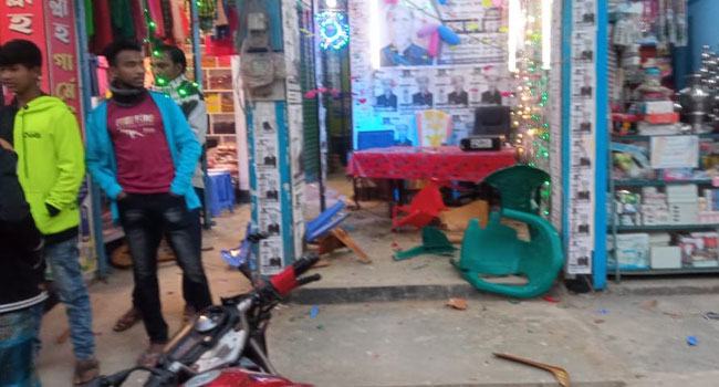 নোয়াখালীতে স্বতন্ত্র প্রার্থীর কর্মীদের ওপর হামলা, আহত ১০