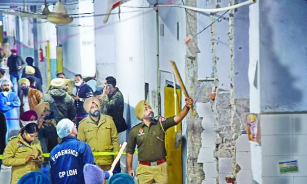 ভারতের পাঞ্জাবে আদালতে বিস্ফোরণে নিহত ২