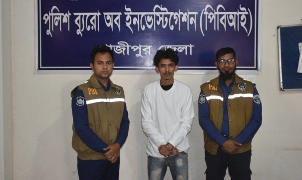 গাজীপুরে ইয়াবা সেবনের টাকা যোগাতে অটোচালককে খুন, গ্রেফতার-১