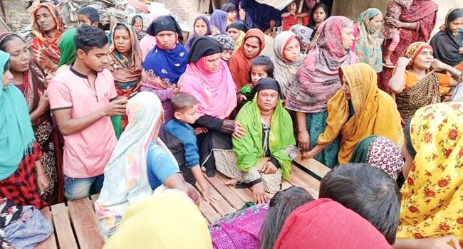 জীবননগরে মোটরসাইকেলের ধাক্কায় বৃদ্ধা নিহত