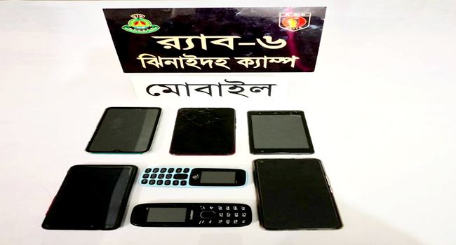 চুয়াডাঙ্গায় কিশোর গ্যাংয়ের ৮ সদস্য আটক