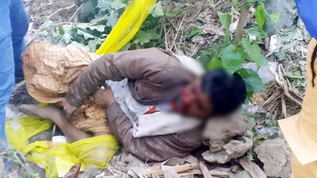 ব্যবসায়ীকে হাতুড়ি দিয়ে পিটিয়ে ও শ্বাসরোধ করে হত্যা