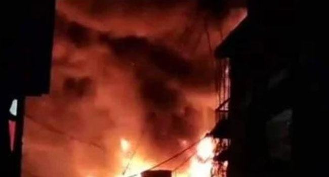 উদযাপনের আগুন ছড়ালো ২০০ স্থানে