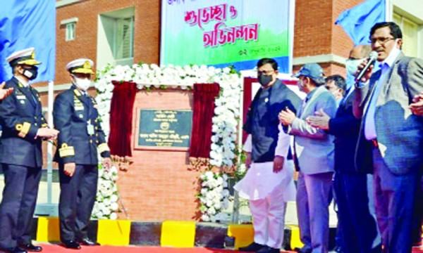 দ্রুত অগ্রসরমান দেশের গেটওয়ে চট্টগ্রাম বন্দর :  নৌপরিবহন প্রতিমন্ত্রী
