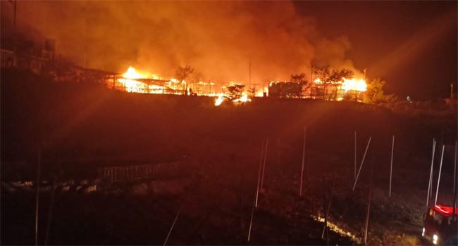 উখিয়া ক্যাম্পে আগুন : রক্ষা পেল বড় ধরনের ক্ষতি থেকে
