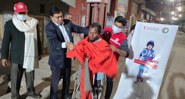 নোয়াখালীতে শীতার্ত মানুষের মধ্যে ৩ শতাধিক কম্বল বিতরণ