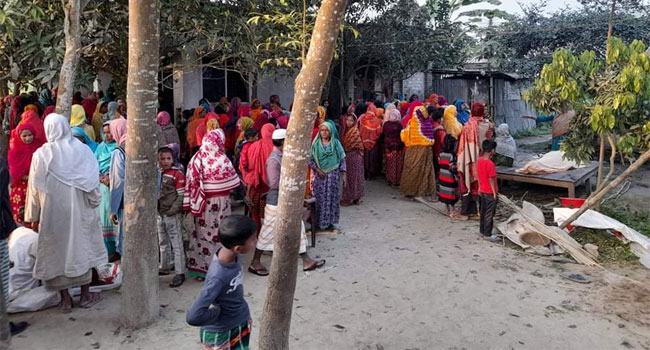 ঈশ্বরদীতে সড়ক দুর্ঘটনায় মা-ছেলে নিহত