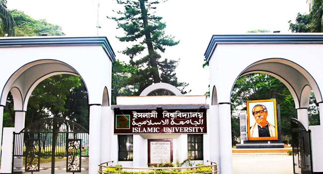 ছাত্রী মেসে আপত্তিকর অবস্থায় ইবির ছাত্র আটক করল জনতা