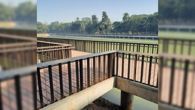 রমনা পার্কে হাঁটার মজাই আলাদা