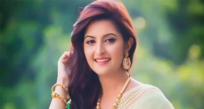 এবার নির্বাচনে পরীমণি
