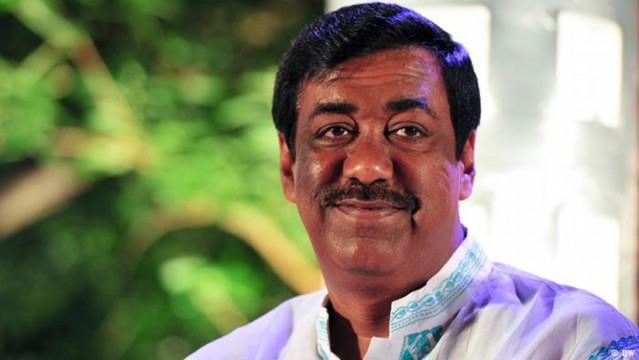 ৫ বছরে পৃথক ৩ কেন্দ্রে ভোট দেন শামীম ওসমান