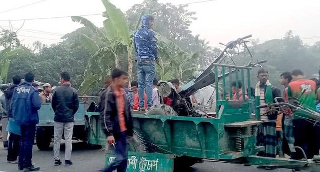নান্দাইলে অটো-ট্রলি সংঘর্ষ নিহত ১