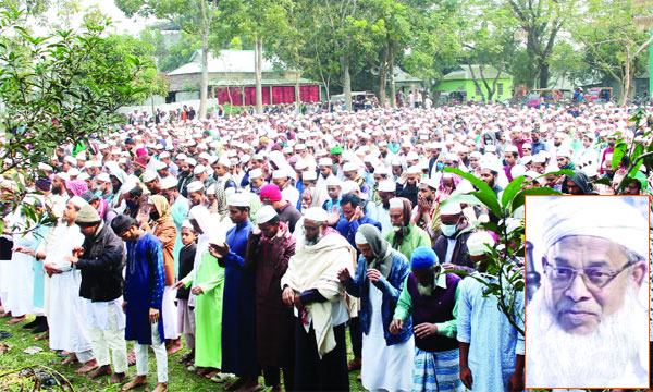 নেত্রকোনায় মাওলানা জাফরুল্লাহ খানের দাফন সম্পন্ন